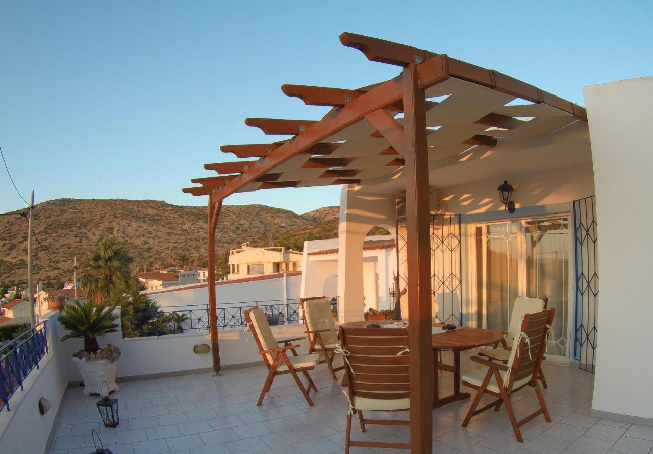 Blue & White Maisonette Over The Sea Near Sounio Sounion Luaran gambar